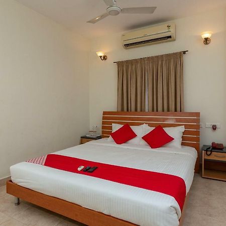 Oyo 23202 Cute Orange Service Apartments チェンナイ エクステリア 写真
