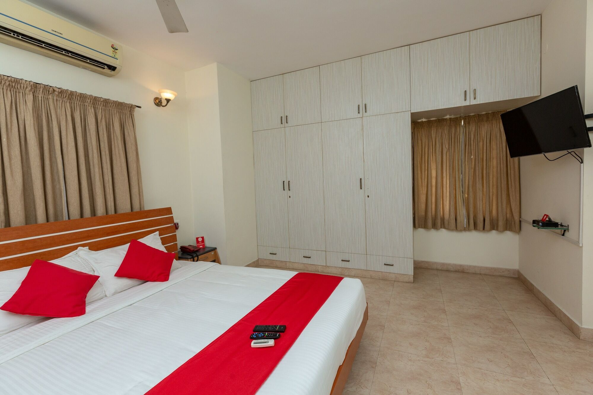 Oyo 23202 Cute Orange Service Apartments チェンナイ エクステリア 写真